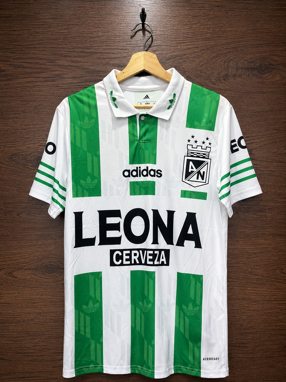 CAMISETA RETRO  NACIONAL VERSION FAN
