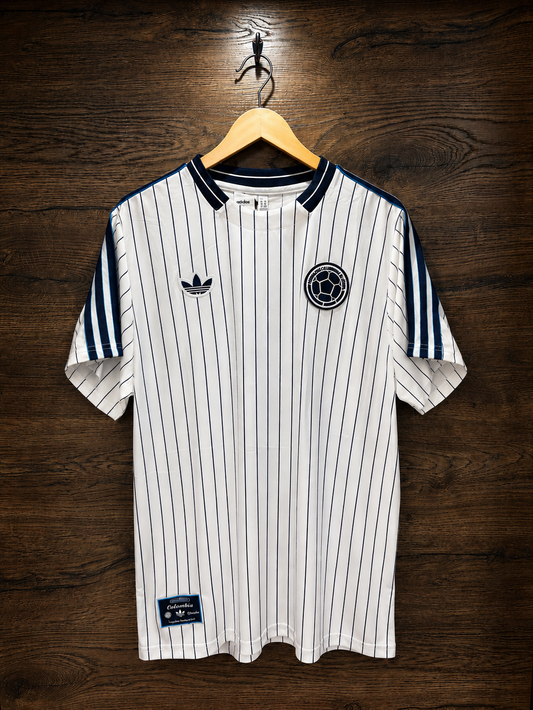 CAMISETA BESIBOLERA EDICIÓN ESPECIAL COLOMBIA