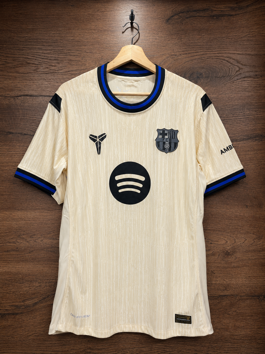 CAMISETA BARCELONA VERSION JUGADOR EDICION ESPECIAL INSPIRADA EN KOBE BRYANT 2025